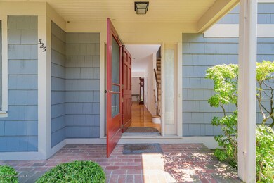 525 W Lyon Farm Dr unit 525, Greenwich, CT 06831 - photo 4