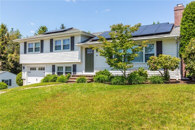 99 Longview Dr, Cranston, RI 02920 - photo 2