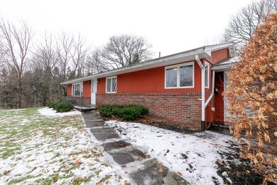 9 Hillview Terrace, Castleton On Hudson, NY 12033 - photo 2