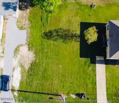 607 Magnolia aerial closer