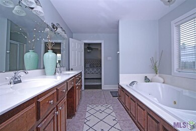 7454 S River Rd, Addis, LA 70710 - photo 5