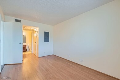 1361 E University Ave unit 209, Las Vegas, NV 89119 - photo 5