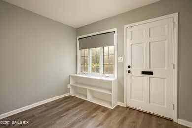 19 Le Grande Ave unit 17, Greenwich, CT 06830 - photo 2