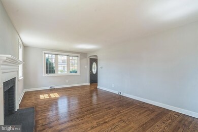 201 James Dr, Havertown, PA 19083 - photo 2