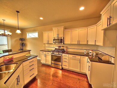 3648 SW Pumice Ave, Redmond, OR 97756 - photo 7