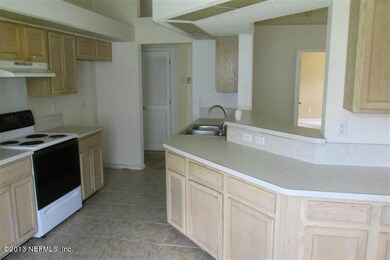 5051 Acre Estates Dr W, Jacksonville, FL 32210 - photo 7