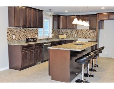 21 Gladstone St, Springfield, MA 01109 - photo 7