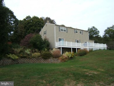 5731 Chestnut Hill Rd, Coopersburg, PA 18036 - photo 3