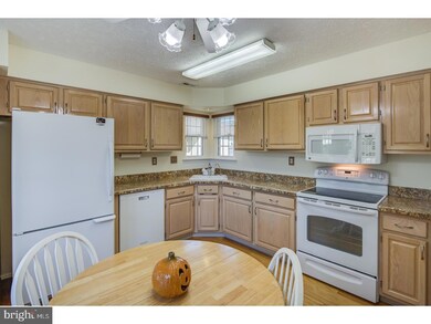 613 Cascade Dr S, Mount Laurel, NJ 08054 - photo 6