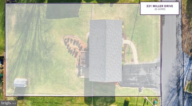 331 Miller Dr, Strasburg, VA 22657 - photo 2