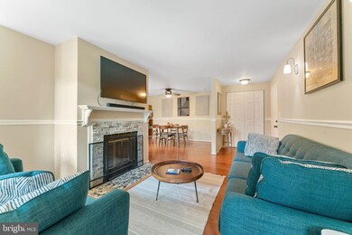 18040 Chalet Dr unit 201, Germantown, MD 20874 - photo 7