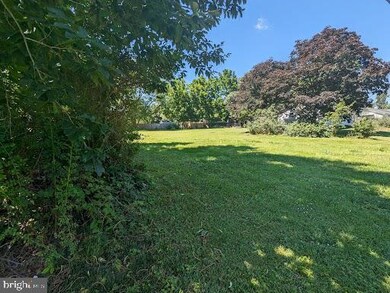 40367 Dockser Dr, Mechanicsville, MD 20659 - photo 2