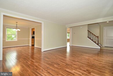 20333 Watkins Meadow Dr, Germantown, MD 20876 - photo 4