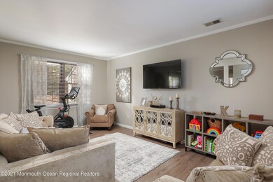 194 Kinnoll Hill Ct unit 194, Matawan, NJ 07747 - photo 3