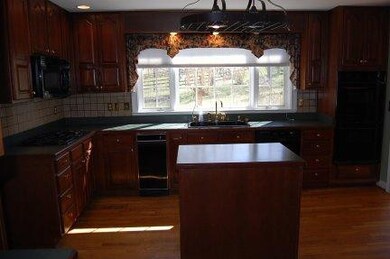 2090 Carpenter Pike, Versailles, KY 40383 - photo 5