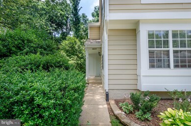 15226 Streamside Ct, Dumfries, VA 22025 - photo 2