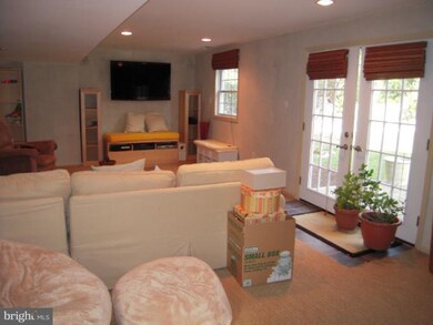 17517 Queen Elizabeth Dr, Olney, MD 20832 - photo 6