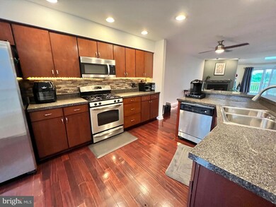 262 Leedom Way unit 97, Newtown, PA 18940 - photo 4