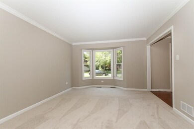 1386 Ginger Ln, Naperville, IL 60565 - photo 2