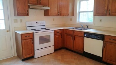 151 Apple Dr, Milford, PA 18337 - photo 5