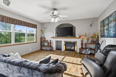 7287 Falmouth Curve, Shakopee, MN 55379 - photo 4