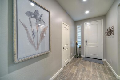 002_Foyer