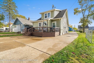 1812 S Genesee Dr, Lansing, MI 48915 - photo 7