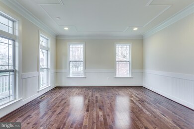 608 Old Courthouse Rd NE, Vienna, VA 22180 - photo 6