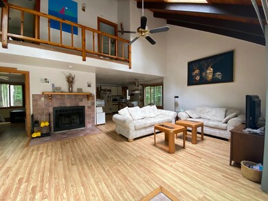 Living Room (2)