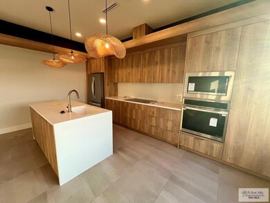 706 W Juniper Dr unit B, Harlingen, TX 78552 - photo 7