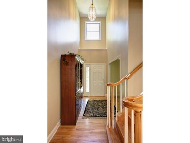 7275 Lochhaven St, Allentown, PA 18106 - photo 3