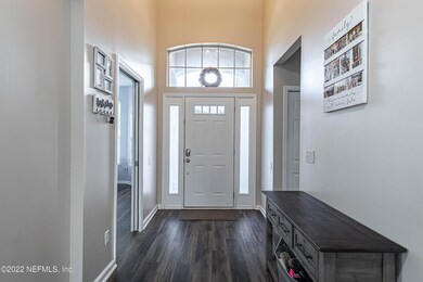 6 Foyer