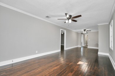 7318 Dixie Dr, Houston, TX 77087 - photo 6