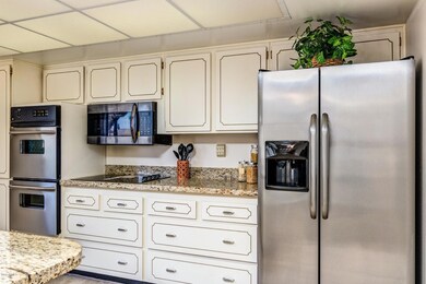 11011 W Cameo Dr, Sun City, AZ 85351 - photo 4