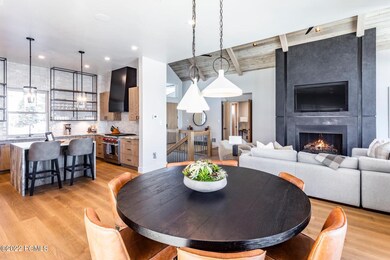7481 East Moon Light Drive 310B 542 Hebe
