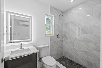 2847 Polk St unit 3, Hollywood, FL 33020 - photo 3