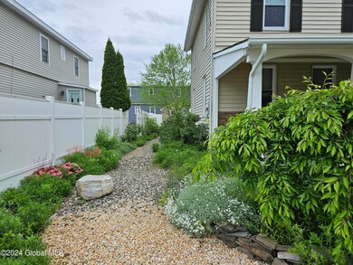 8 Birch Ln, Rensselaer, NY 12144 - photo 6