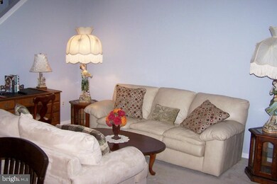 545 Jason Dr, Southampton, PA 18966 - photo 7