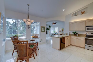Breakfast area, Kitchen and Den