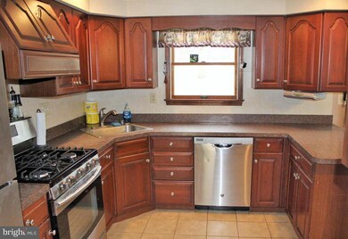 2255 Bartram Ave, Atco, NJ 08004 - photo 2