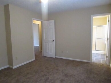 656 N Shore Blvd, Franklin, IN 46131 - photo 6