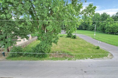 3-web-or-mls-4741-groves-rd