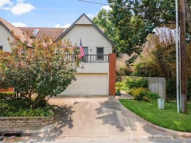 1332 E 48th St, Tulsa, OK 74105 - photo 2