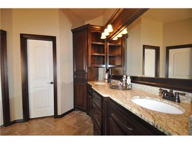 2805 SE 5th St, Moore, OK 73160 - photo 7