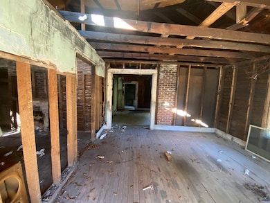 823 Ponce de Leon Ave, Macon, GA 31206 - photo 3