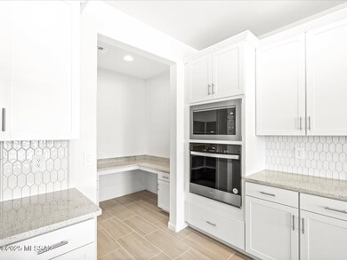 3040 kitchen pantry area