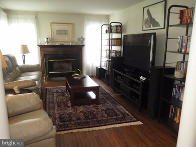 549 E Saxony Dr unit 549, Exton, PA 19341 - photo 6