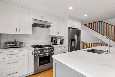 3 Carlton St unit 3, Brookline, MA 02446 - photo 4