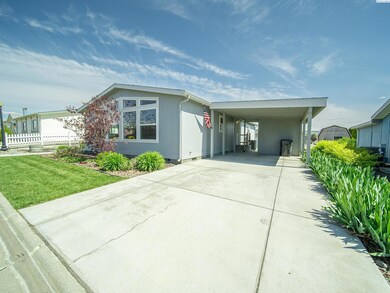 355 Old Inland Empire Hwy unit 48, Prosser, WA 99350 - photo 3