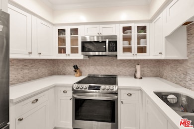 15248 Dickens St unit 103, Sherman Oaks, CA 91403 - photo 6